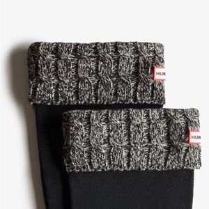NWT/ORIGINAL BOX: “6 Stitch Cable Knitted Cuff TALL Boot Socks” in BLACK/GRAY MD